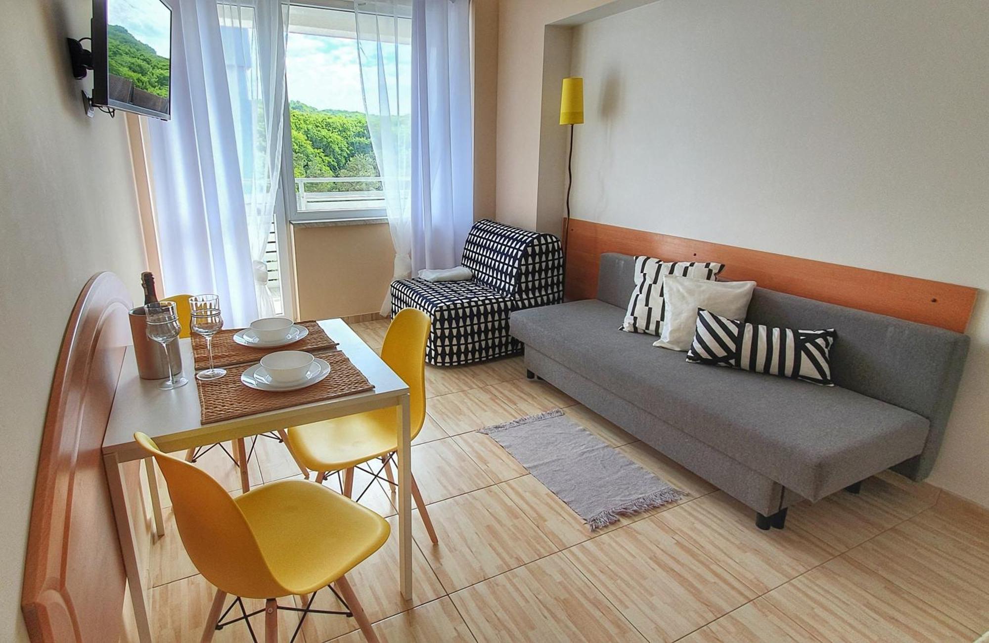 Holiday Home Slavia New 600 Z Balkonem Przy Plazy Miedzyzdroje Exterior photo